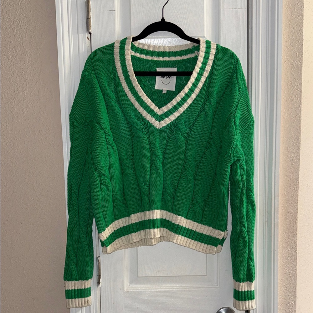 aerie Green Cable-Knit V-Neck Sweater with Ivory Trim
